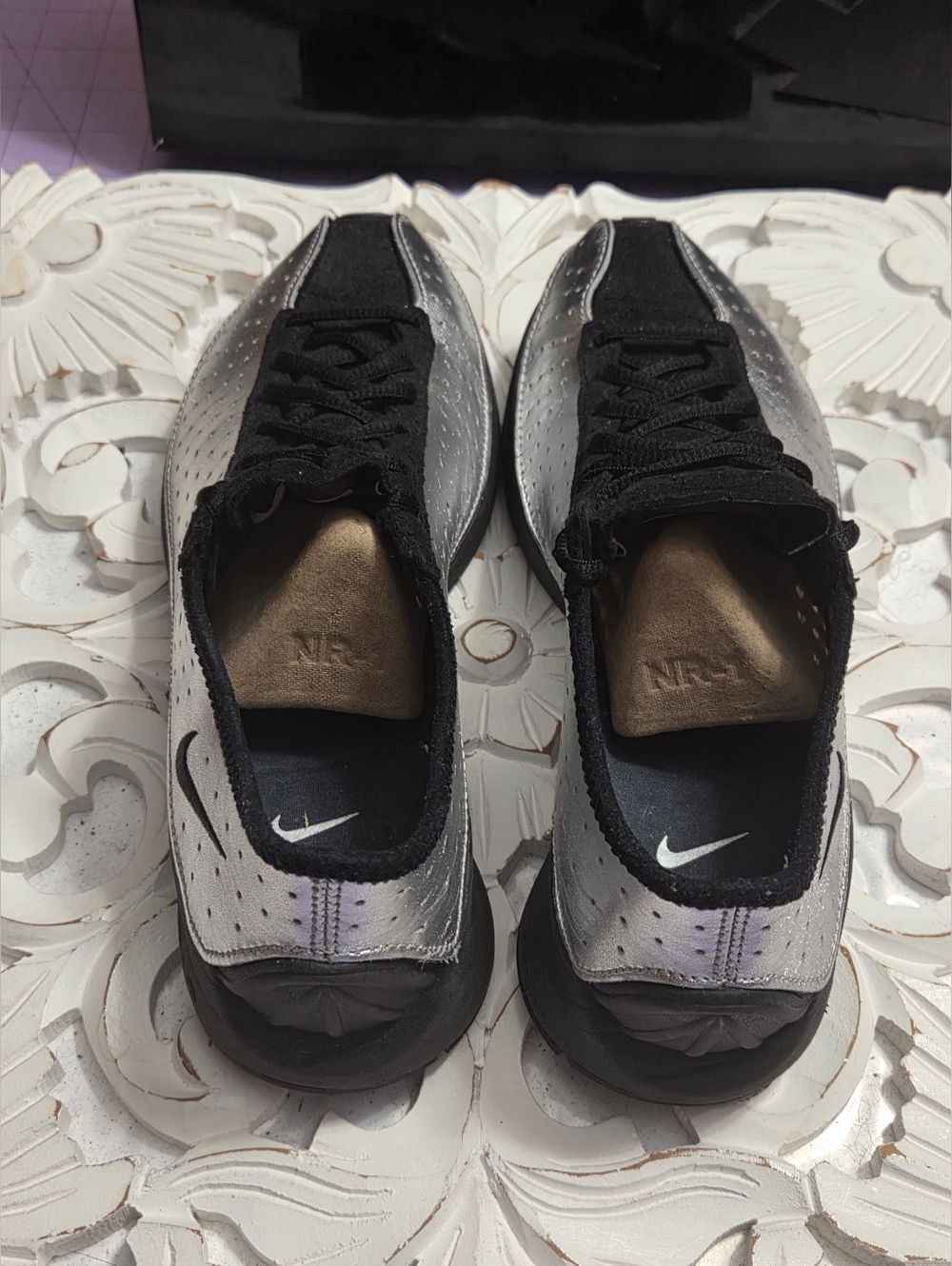Nike Air SuperFly In Black/Metallic Silver, Size 8 - Picture 5 of 11